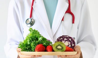 Las verduras dan de comer a nuestro microbioma y cuando más variedad, más cantidad de buenos micro organismos proliferan.