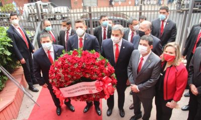 El viernes pasado hubo aglomeración en la ANR, en varias oportunidades sin el protocolo sanitario. Foto: TW