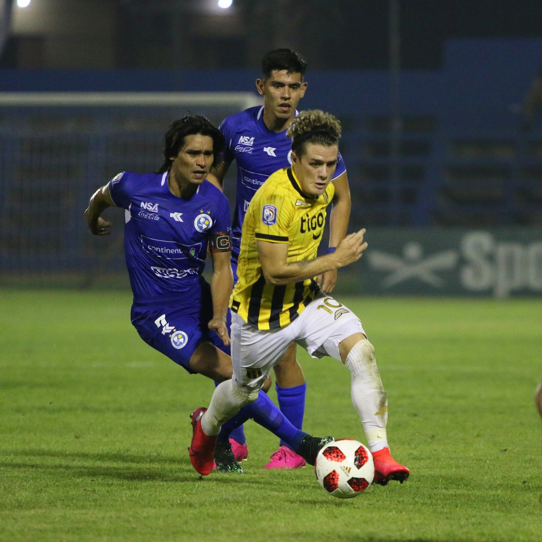 Tras la pandemia hicimos partidos muy buenos y también tuvimos altibajos, dijo el 10 aurinegro. Foto: @ClubGuarani