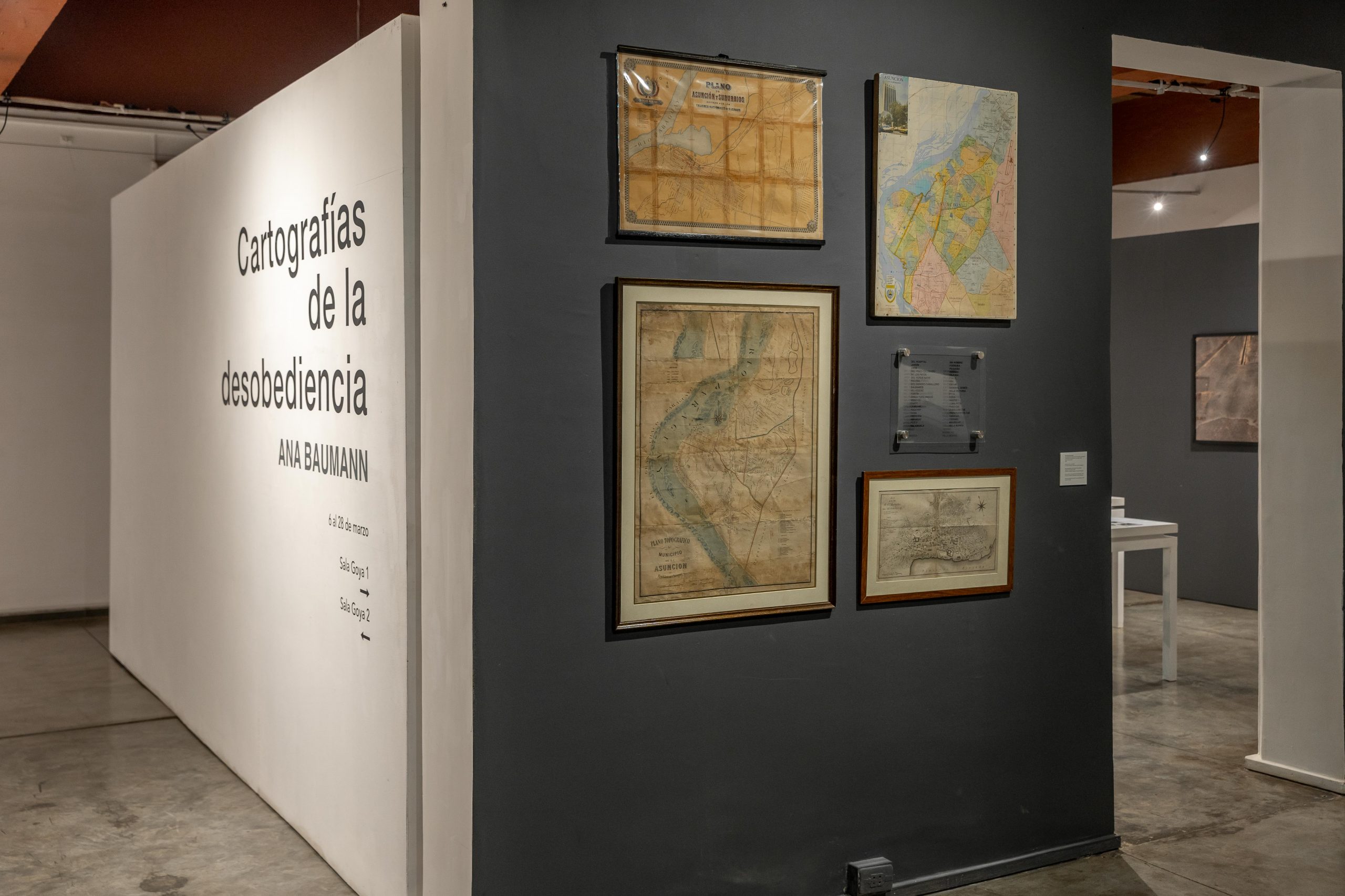 Mapas antiguos. Vista de la exposición. © Cristian Palacios Feltes