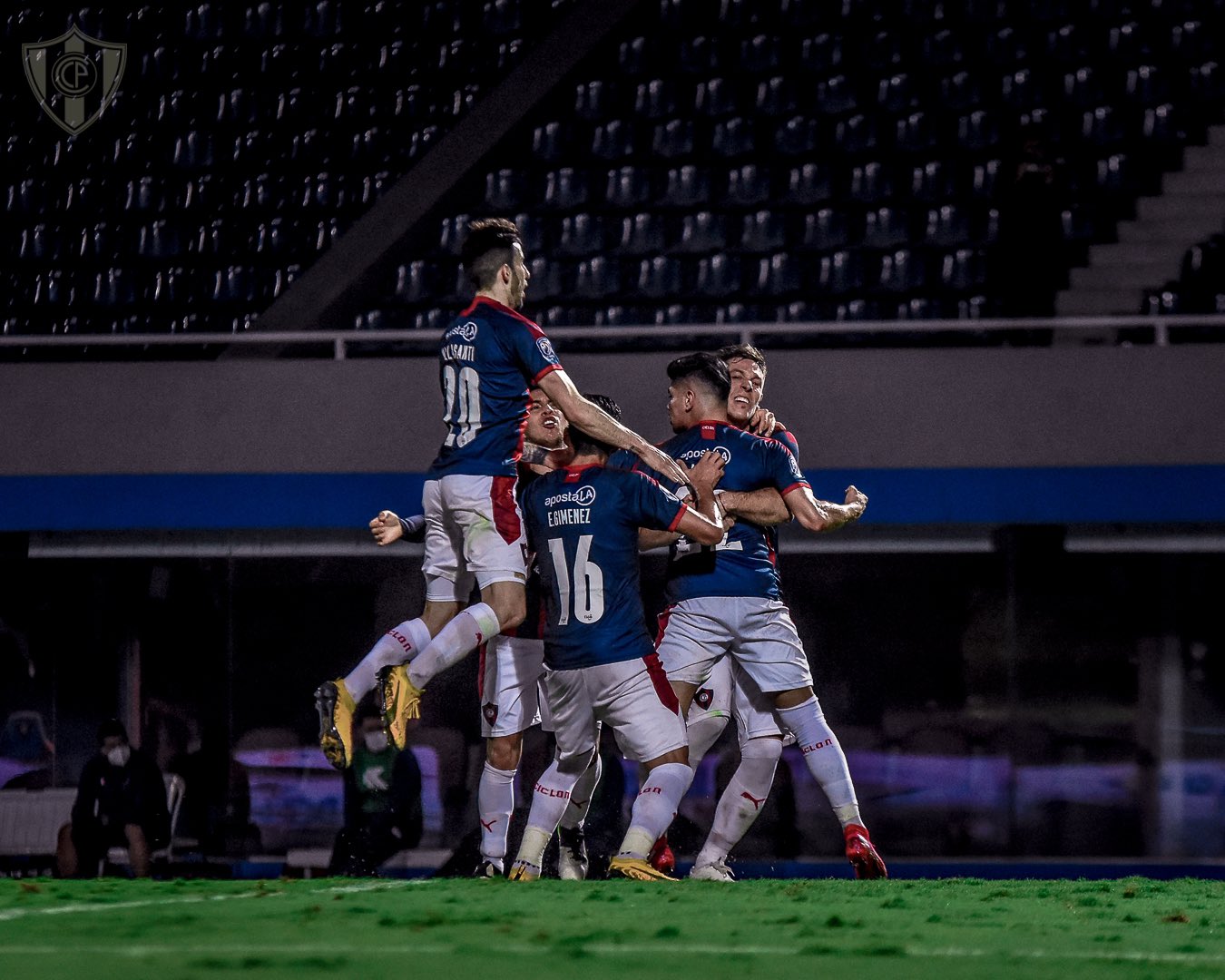 Cerro Porteño podría dar la vuelta olímpica el próximo domingo. Foto: @CCP1912oficial