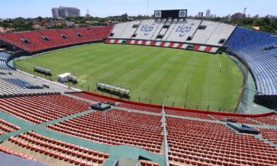 El fútbol paraguayo podría ser el primero con los protocolos sanitarios aprobados para el regreso de hinchas a los estadios. Foto: apf.org.py.