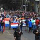 Los manifestantes marcharon hasta la zona aduanera donde permanecieron una hora. Foto: Gustavo Galeano