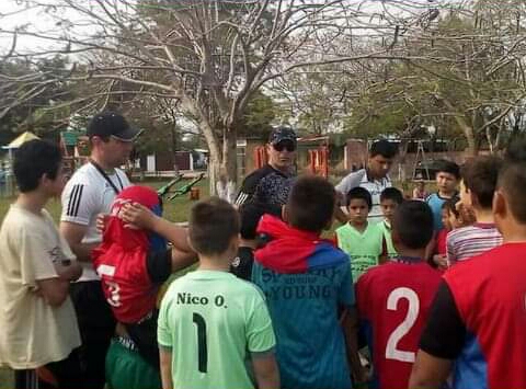 Formación. Los chicos aprenden también disciplina y otros valores del Deporte.