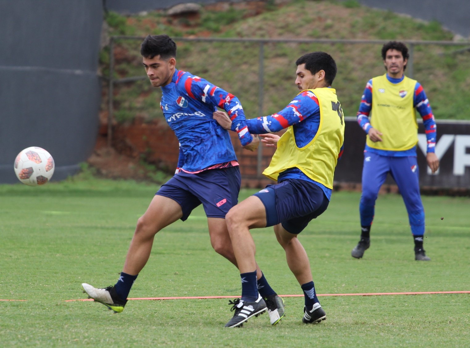 El partido entre Nacional y Cerro Porteño se reprogramó para el próximo martes a las 18:30. Foto: @clubnacionalpy.