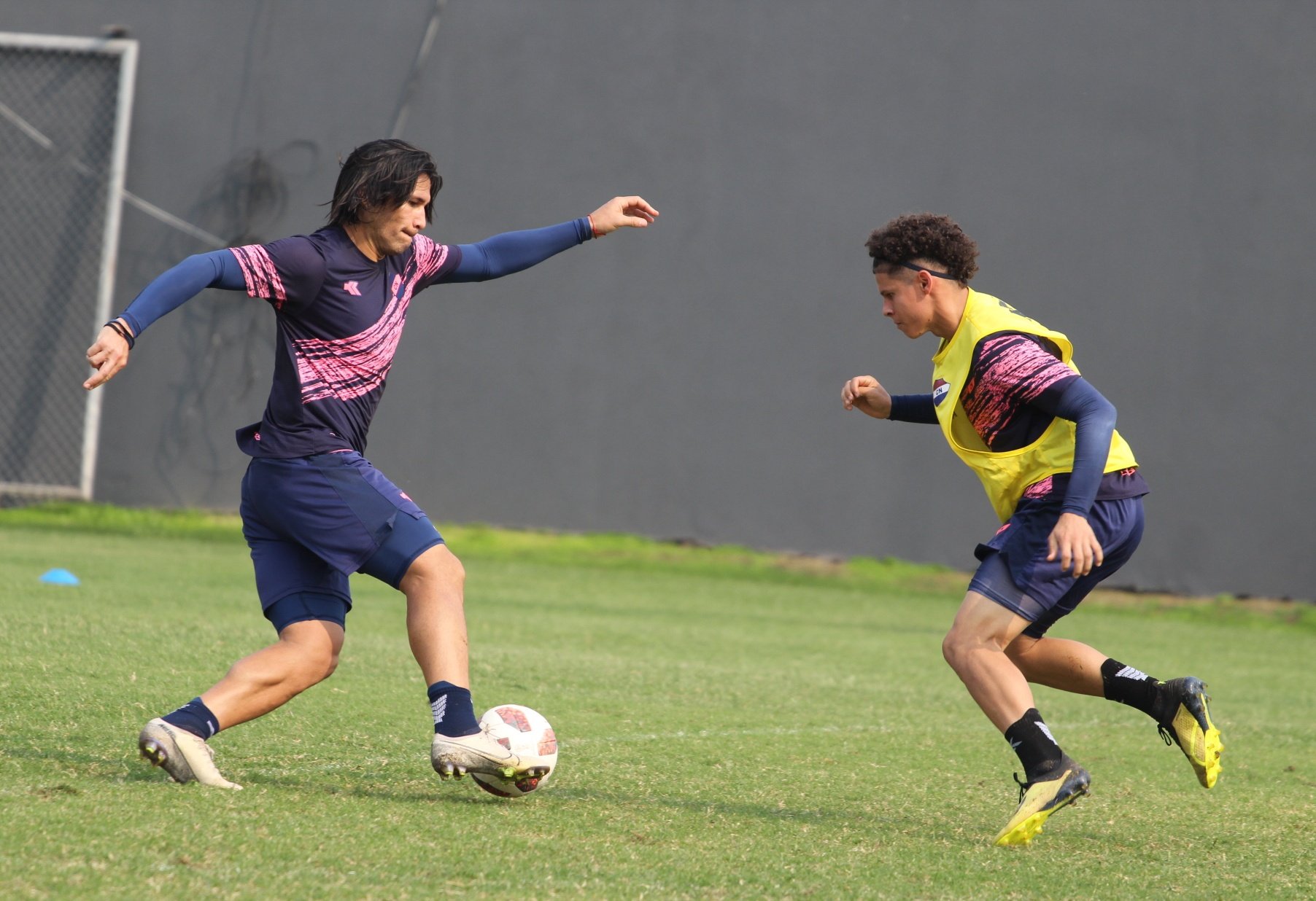 Tres positivos de coronavirus se detectaron en el plantel de Nacional, según informó este jueves la APF. Foto: @clubnacionalpy.