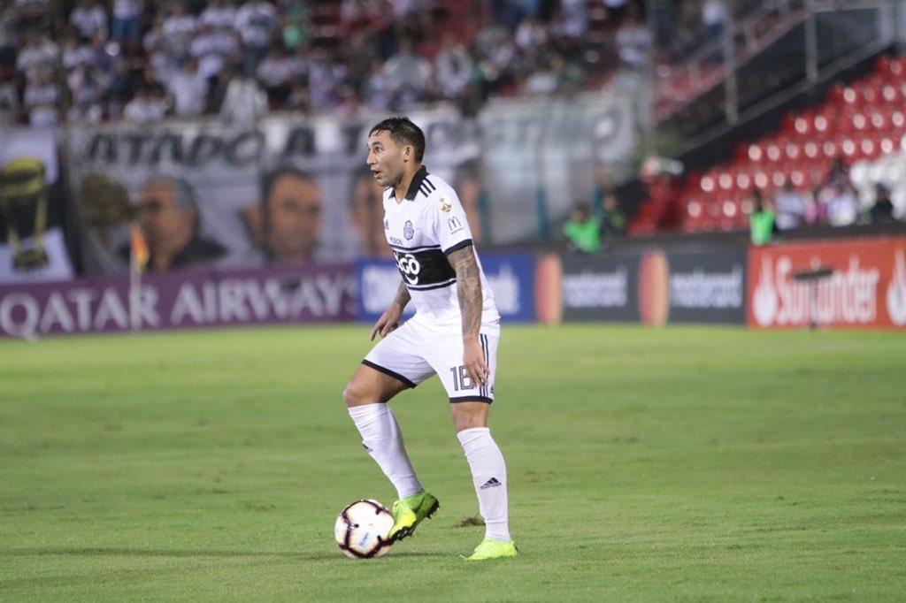 Es la segunda expulsión de Tabaré Viudez en lo que va del torneo Apertura. Foto: @elClubOlimpia.