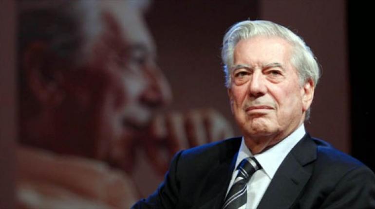 Mario Vargas Llosa, periodista y escritor. Foto: Los Tiempos