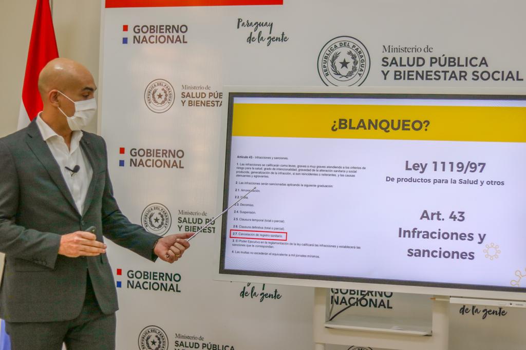 El ministro Julio Mazzoleni aclaró las informaciones surgidas sobre la empresa IMEDIC. Foto: MSPBS