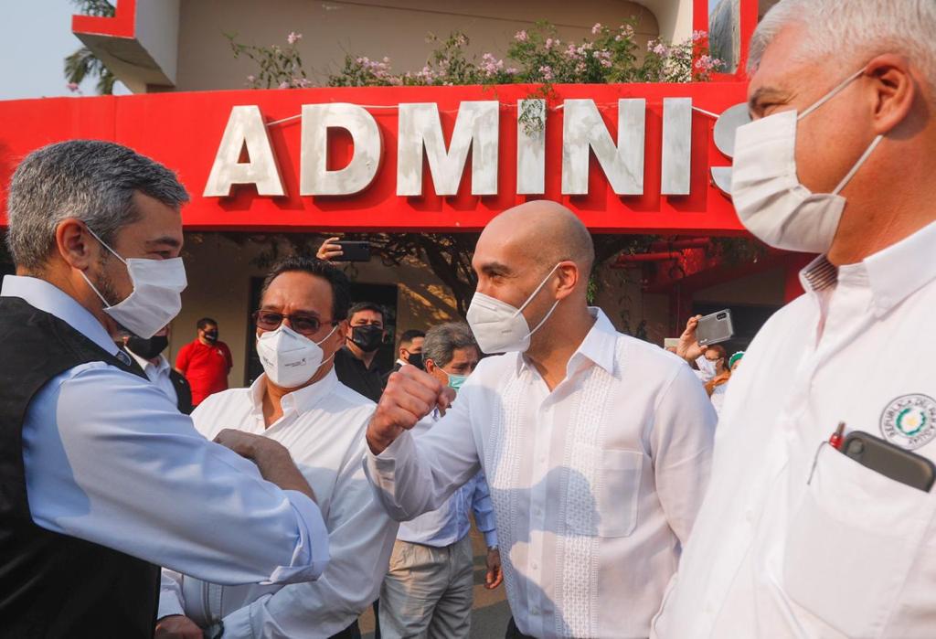 El ministro de Salud, Julio Mazzoleni, indicó que la disminución de casos es frágil. Foto: Presidencia