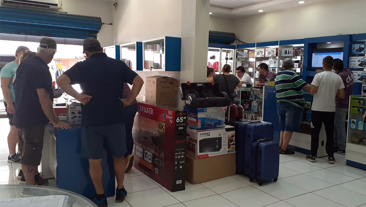 Tienda libre de impuestos en Foz de Yguazu.