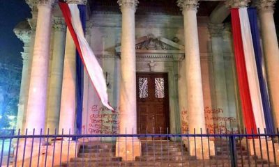 La prófugas fueron imputadas por daño al patrimonio y otros delitos. Foto: ParaguayNoticias