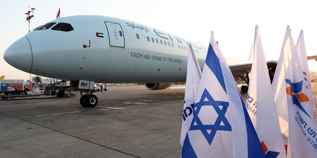 Un avión de Etihad Airways se convirtió en el primer vuelo de pasajeros emiratí que aterriza en Tel Aviv. Foto: Dw