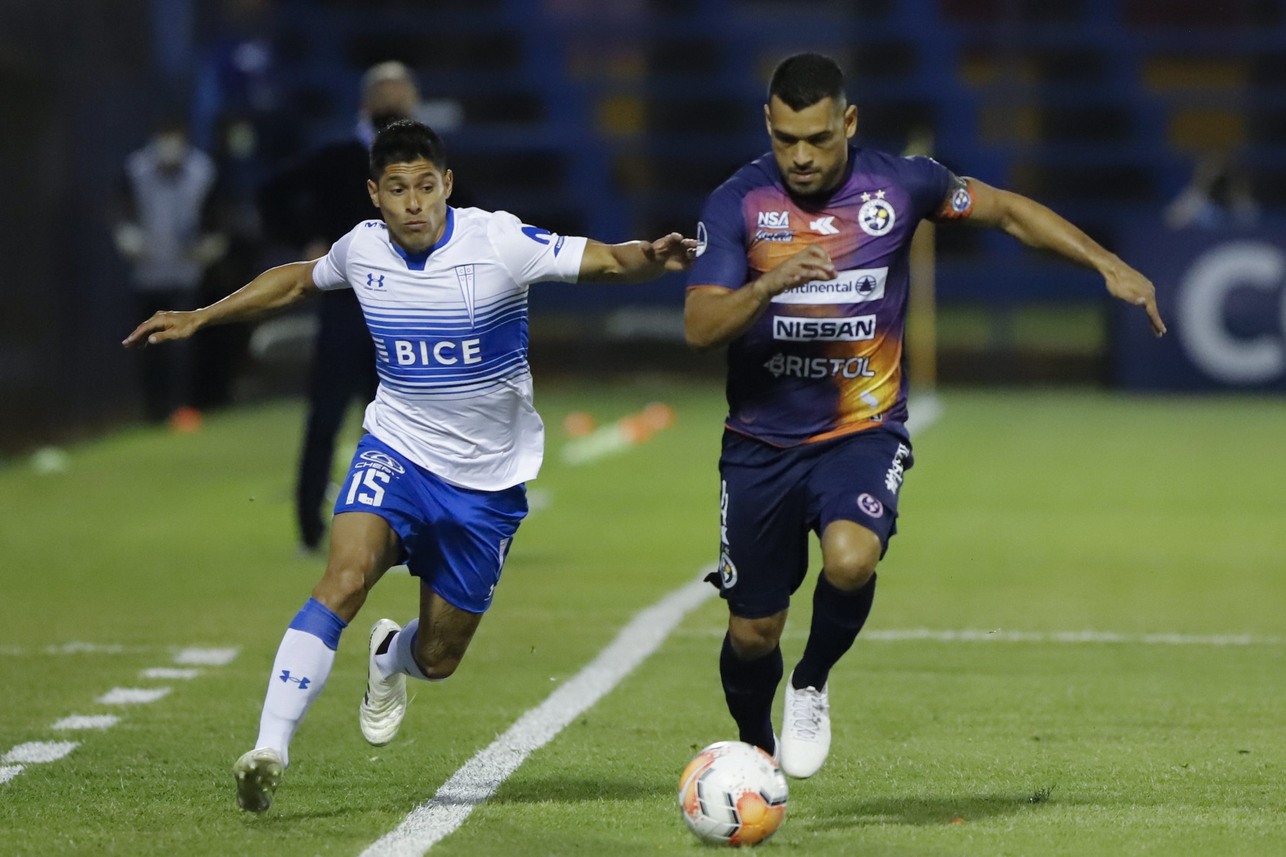 Sol de América mantuvo el arco en cero gracias a una destacada actuación de Rubén Escobar. La serie se definirá en Chile. Foto: @Sudamericana.