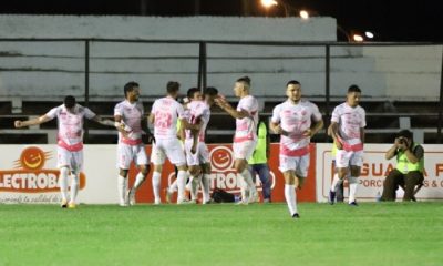 Guaireña, que terminó el primer tiempo perdiendo por un gol, lo dio vuelta en la complementaria con dos tantos de Fernando Romero. Foto: apf.org.py.