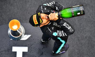 Hamilton va rumbo a su título 7 en Fórmula 1. De lograrlo, igualará otra marca de Schumacher, que llegó a esa cantidad en 2004. Foto: formula1.com.