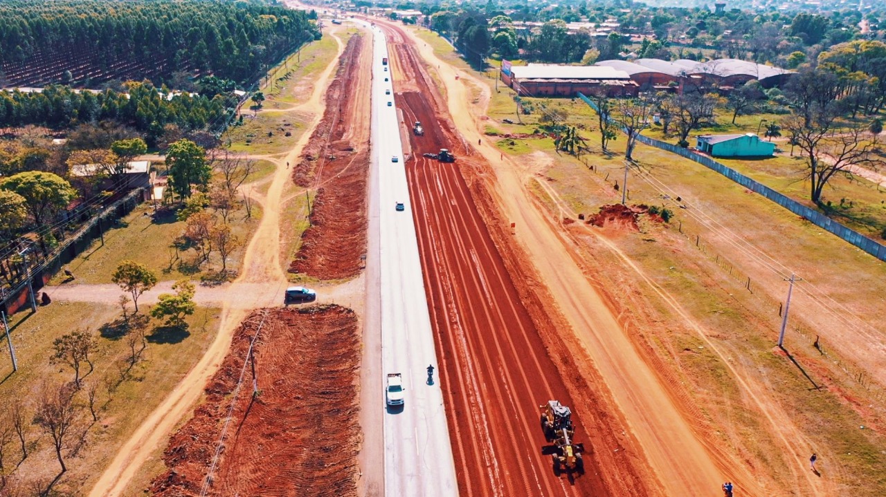 La Duplicación de la Ruta PY 02 continúa sin detenimiento. Foto: Gentileza