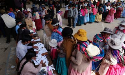 Los poso votos contados dejan en abierto definición del segundo turno en Bolivia. Foto: Infobae