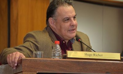 Senador Hugo Richer. Foto: Archivo