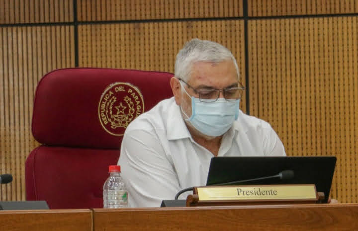 El expresidente Fernando Lugo en la sesión del Senado del jueves. Foto: Captura de pantalla.