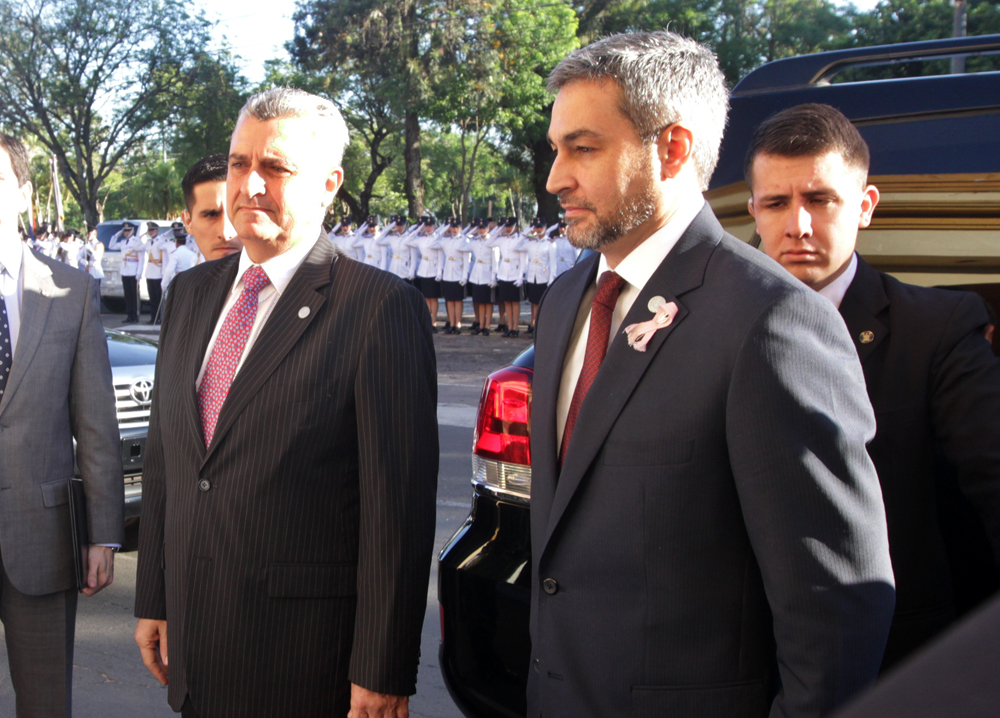 Mario Abdo presidente y su asesor Juan Ernesto Villamayor