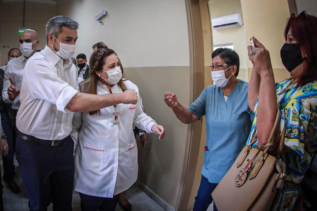 Mario Abdo Benitez en inauguración de Unidades de Salud. Foto Presidencia