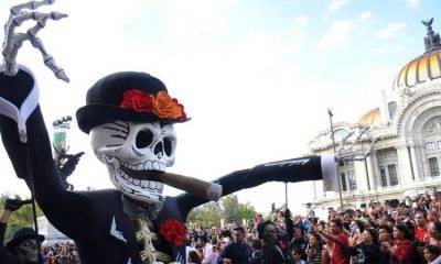 El Día de Muertos en México se concentra actualmente en el 1 y 2 de noviembre. Foto: BBC
