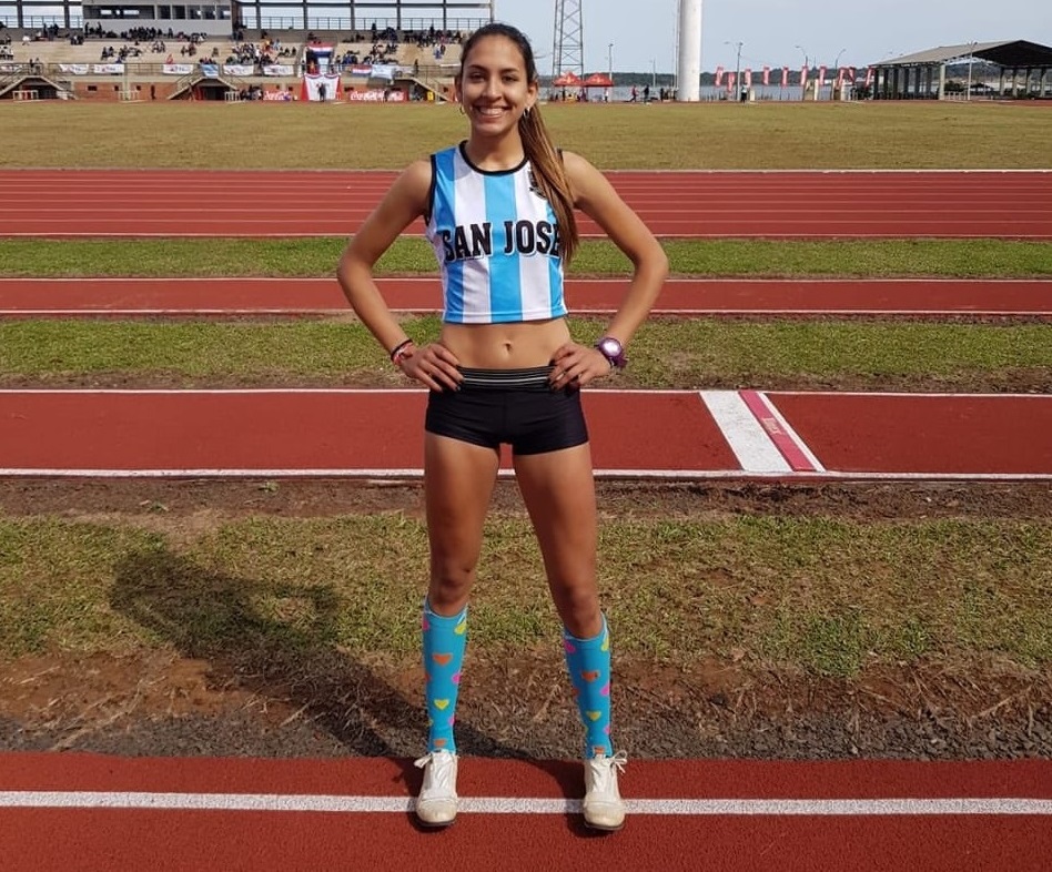 Ana Paula Argüello es una de las revelaciones del atletismo nacional. A su corta edad, registra llamativas marcas en varias disciplinas. Foto: @FPAOficial.