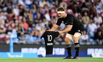 Antes de comenzar el encuentro, Nueva Zelanda dedicó su tradicional haka a Diego Armando Maradona, quien falleció el martes. Foto: Stuart Walmsley.