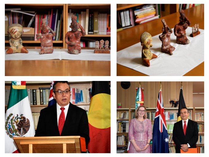 Durante la ceremonia de entrega de las piezas. Foto: Embajada de México en Australia.