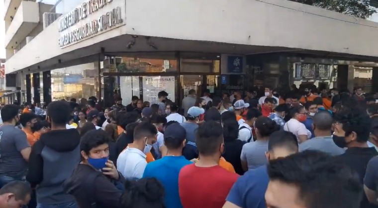 Archivo. Unos 1.500 empelados quedaron en la calle cuando cerró la cadena.