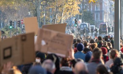 Protestas contra la Ley de Seguridad Integral. Foto: Infobae.