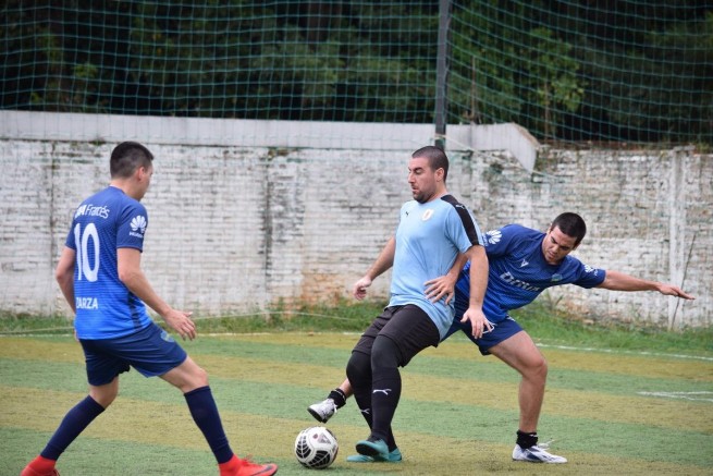 Futbol amateur sin torneos ni 3er. tiempo. Foto: Agencia IP