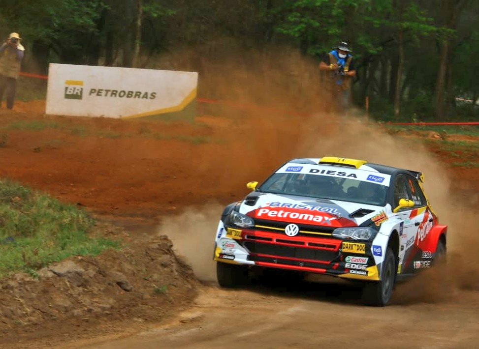 Con un acumulado de 11:13,64, la dupla de Saba y Mussano lideró la clase RC2A y la general de los automóviles de tracción integral (4×4). Foto: @rallypy.