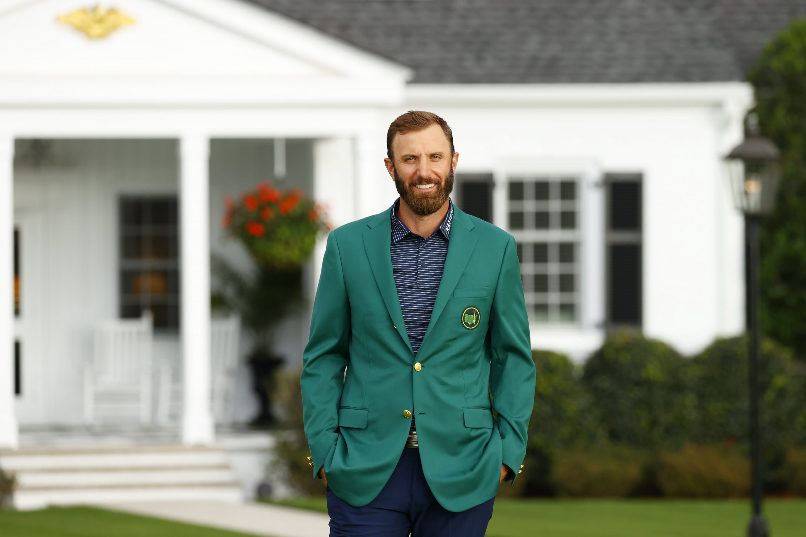 En su vuelta final de 68 golpes (-4), Johnson acumuló 268 (-20), un total bajo el par nunca antes logrado en la historia del certamen. Foto: @TheMasters.