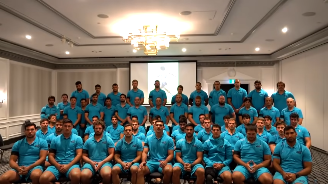 Tras un aluvión de críticas recibidas, Los Pumas, representados por el capitán Pablo Matera, ofrecieron disculpas a la familia de Maradona. Foto: Captura.