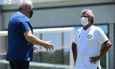 El técnico campeón de la Copa Libertadores conoció las nuevas instalaciones de la Villa Olimpia y del Centro de Alto Rendimiento. Foto: @OlimpiaMedia.