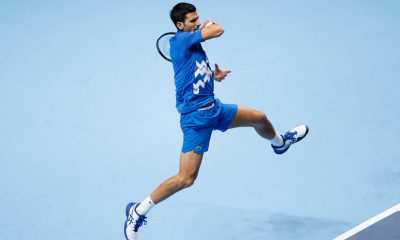 El serbio Novak Djokovic alcanzó por novena vez las semifinales de las ATP Finals tras ganar por 6-3 y 7-6 (4) al alemán Alexander Zverev. Foto: @atptour.