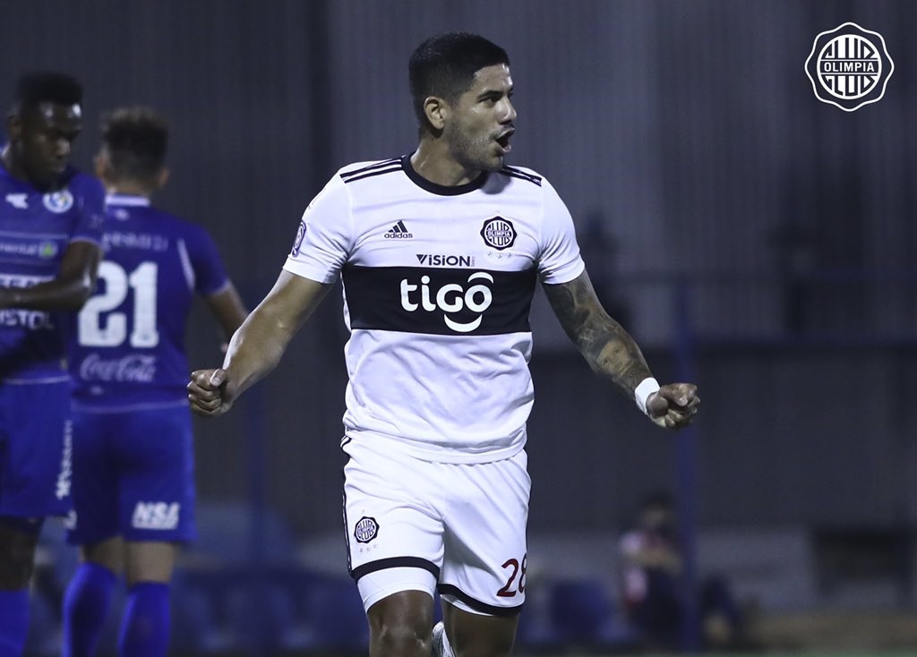 Olimpia fue superior al rival, pero sobre el final tuvo un expulsado (Rodrigo Rojas) y sufrió un penal en contra que terminó en gol. Foto: @elClubOlimpia.