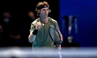 Andrey Rublev salvó la honra y evitó el 0-3 en su primera experiencia en el torneo de maestros. El ruso ganó por 6-2 y 7-5 en 74 minutos. Foto: @atptour.