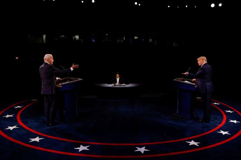 El candidato presidencial demócrata Joe Biden y el presidente de Estados Unidos, Donald Trump,. Foto Archivo.