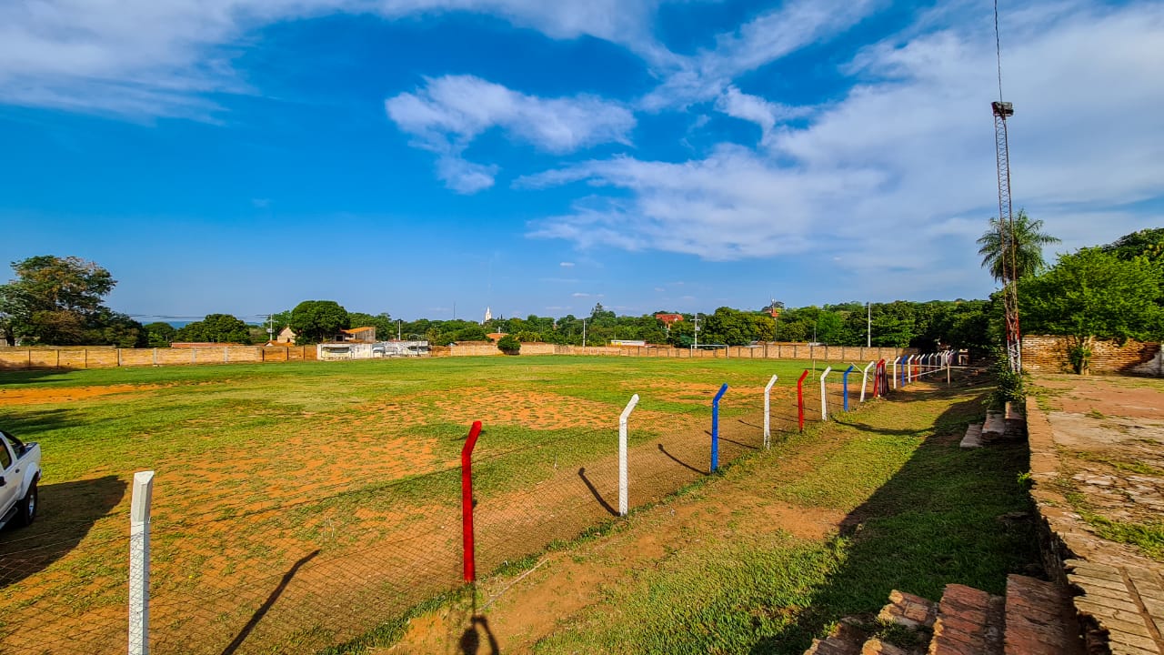 Estadio del Club Unión Paraguaya de Areguá. Foto: SND