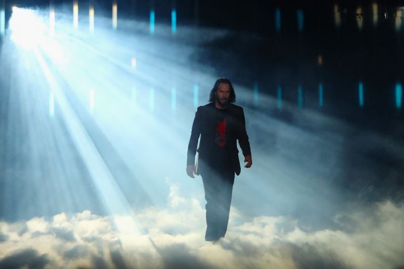 Keanu Reeves, cuyo avatar -Johnny Silverhand- protagoniza Cyberpunk 2077, participó en la presentación formal del videojuego.