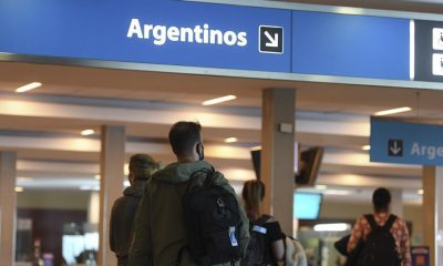 Los pasajeros deberán realizar un estricto confinamiento. Foto: Télam