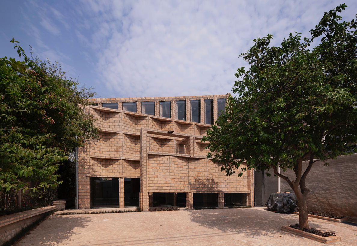 Oficinas Nordeste. Mínimo Común Arquitectura © Federico Cairoli