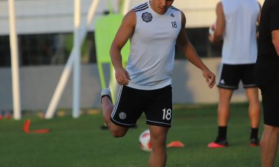 Rojas jugó apenas unos minutos ante Guaraní y salió lesionado. Su inclusión sorprendió a todos, puesto que no había concentrado. Foto: @elClubOlimpia.