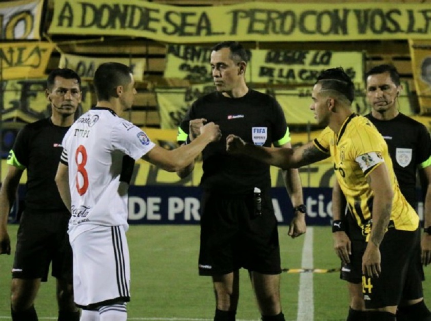 La Comisión de Árbitros de la Asociación Paraguaya de Fútbol dio a conocer la designación este martes en horas de la tarde. Foto: @CopaDePrimera.