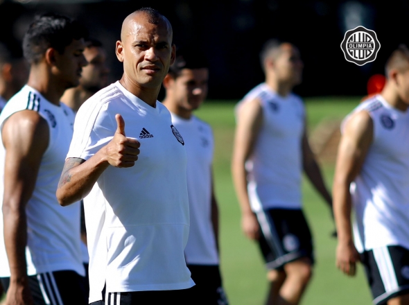 Sergio Otálvaro, jugador de Olimpia. Foto: Club Olimpia.