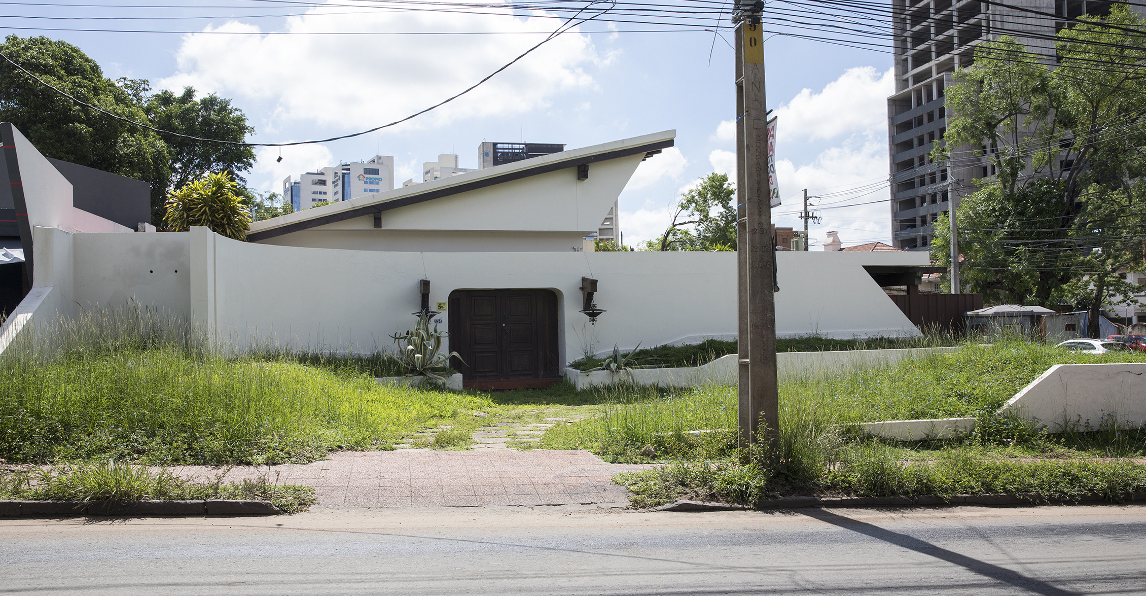 Casa Martínez Trueba, 1972. Avenida San Martín © Laura Mandelik