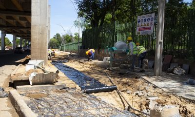 En el lado del Jardín Botánico de Asunción, el frente de obras va trazando lo que será el nuevo corredor peatonal de la avenida Primer Presidente. Foto: Gentileza.